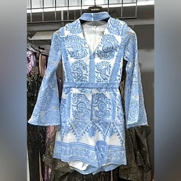 Lumiere by Bariano embroidered shorts romper sz XS - Picture 7 of 7